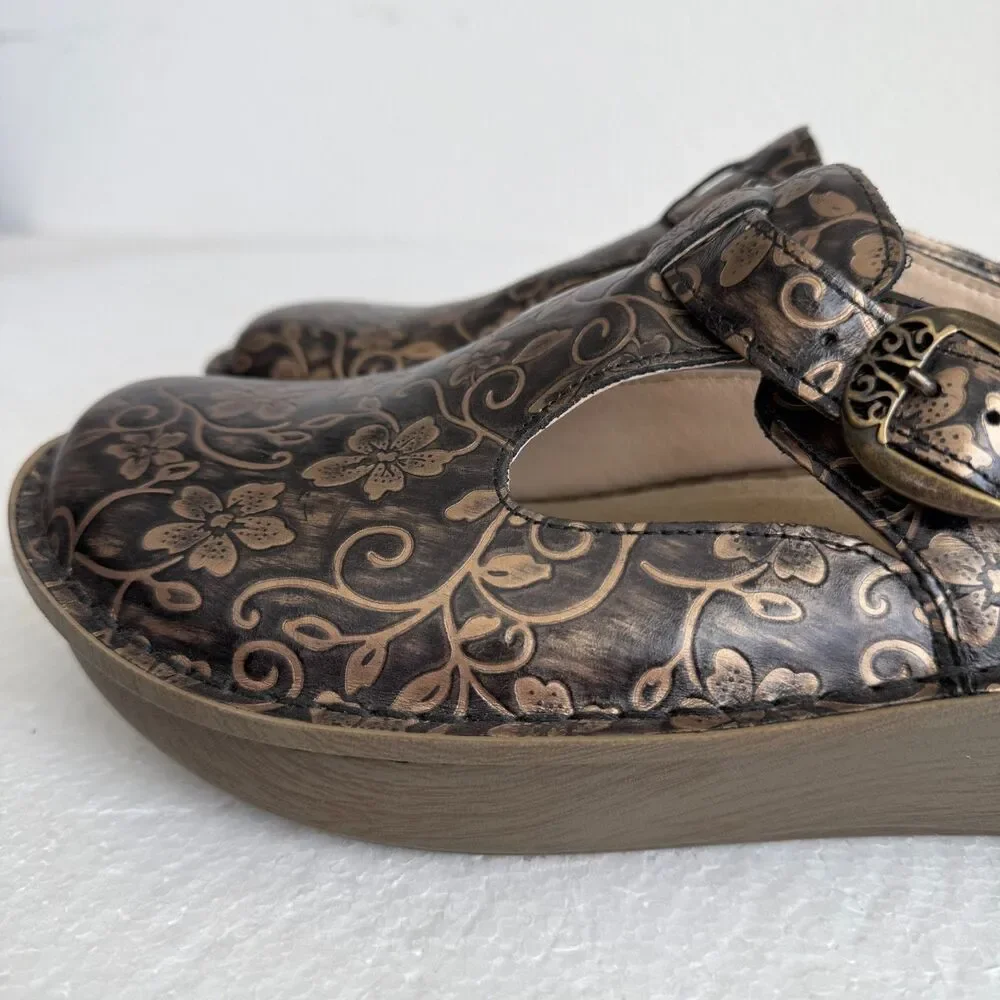 Size 40 Alegria Floral Embossed Leather Clogs Mary Jane Mule Brown Comfort Shoes - Picture 12 of 13